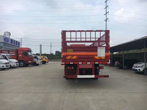 柳汽9.5米15.3吨气瓶车